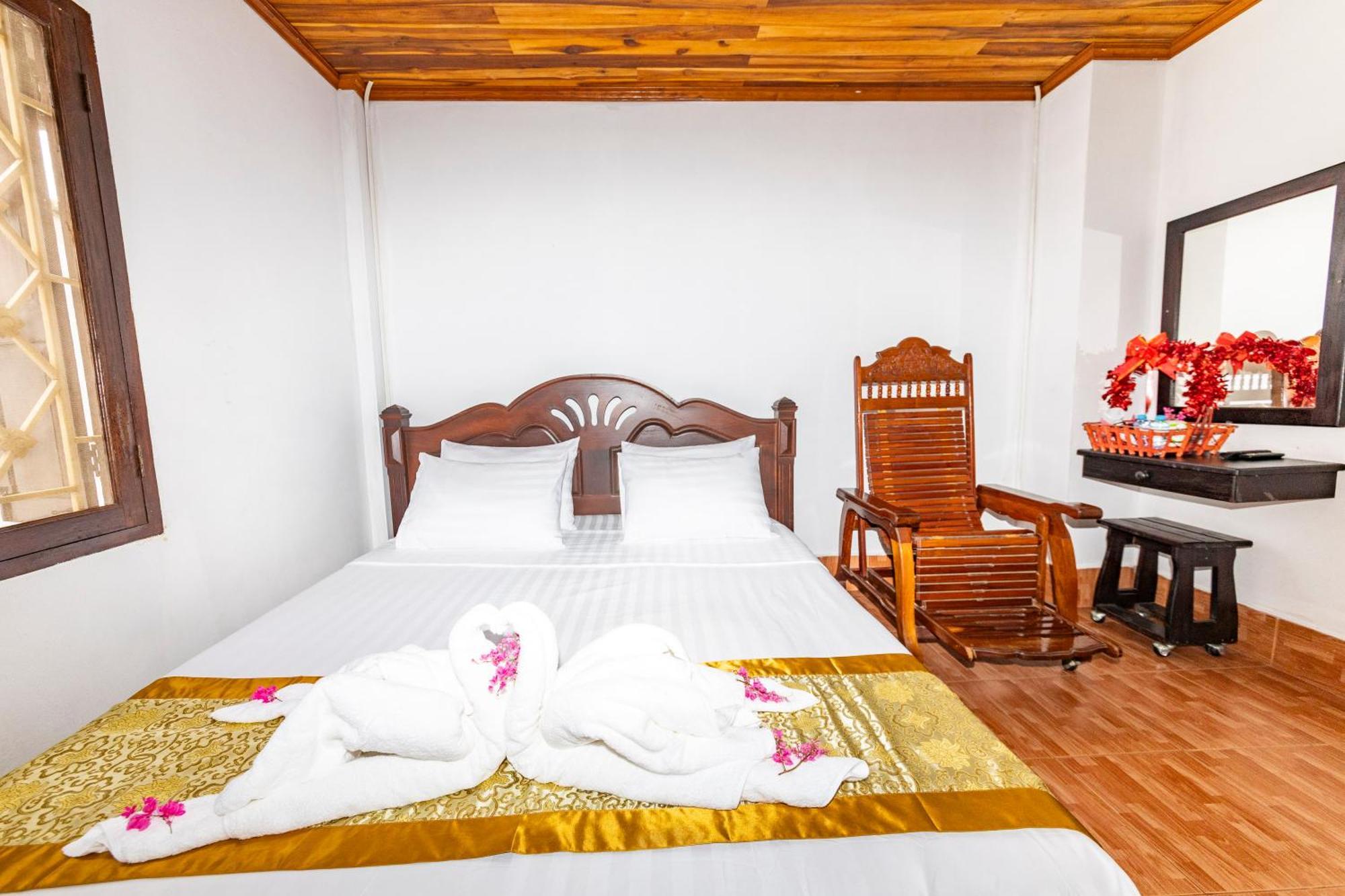 Nirasim Villa Λουάνγκ Πραμπάνγκ Εξωτερικό φωτογραφία