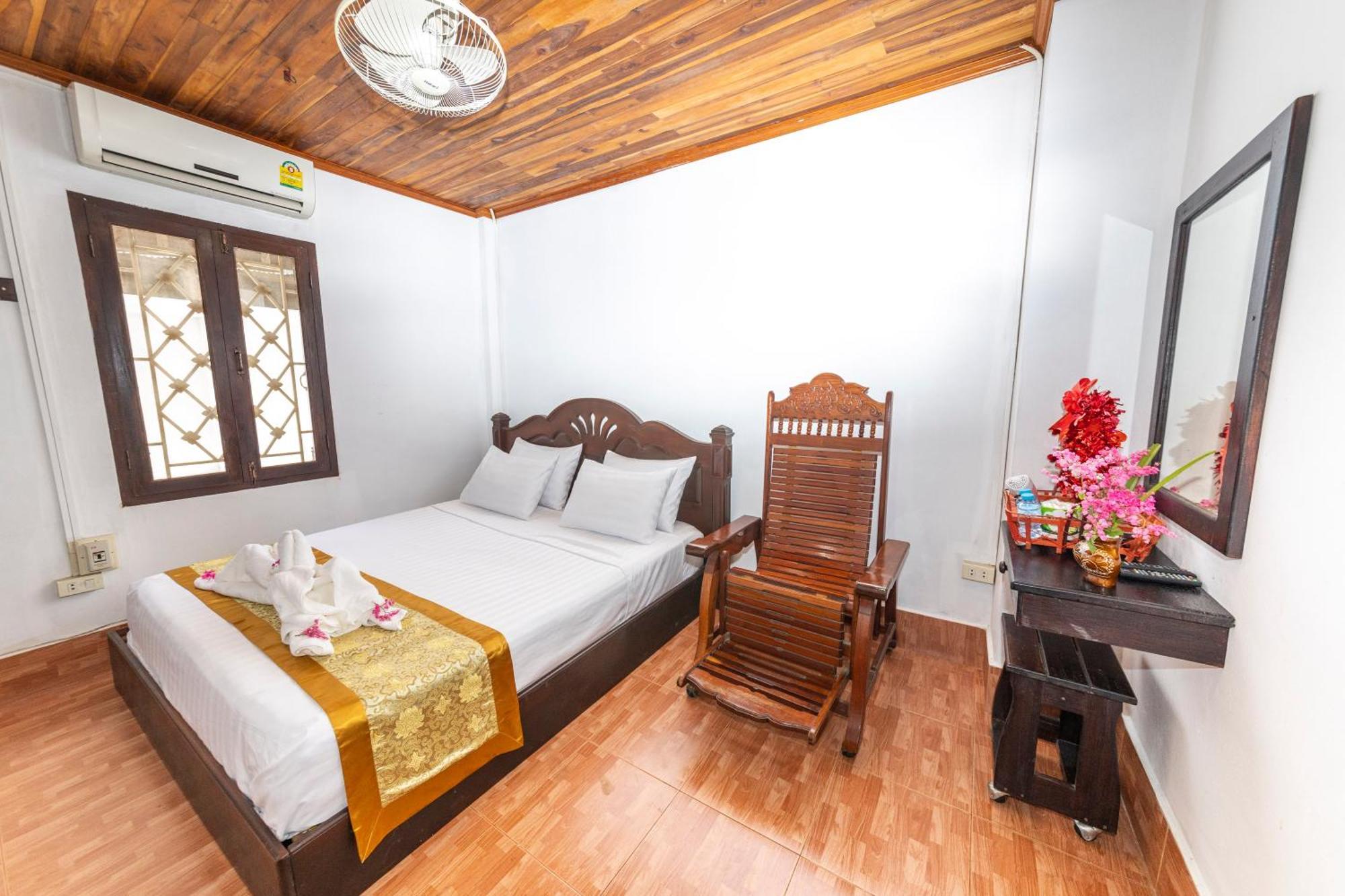 Nirasim Villa Λουάνγκ Πραμπάνγκ Εξωτερικό φωτογραφία