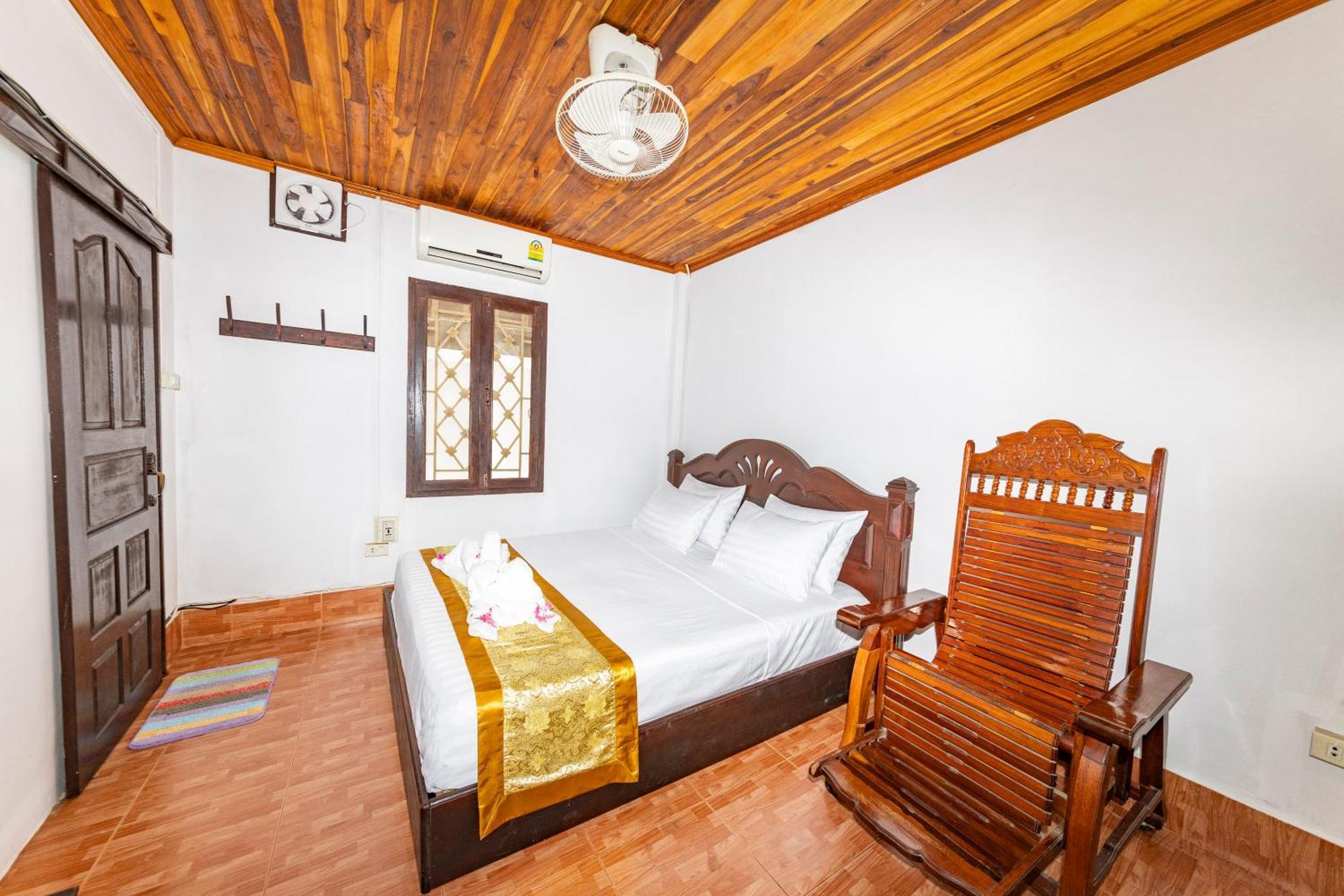 Nirasim Villa Λουάνγκ Πραμπάνγκ Εξωτερικό φωτογραφία