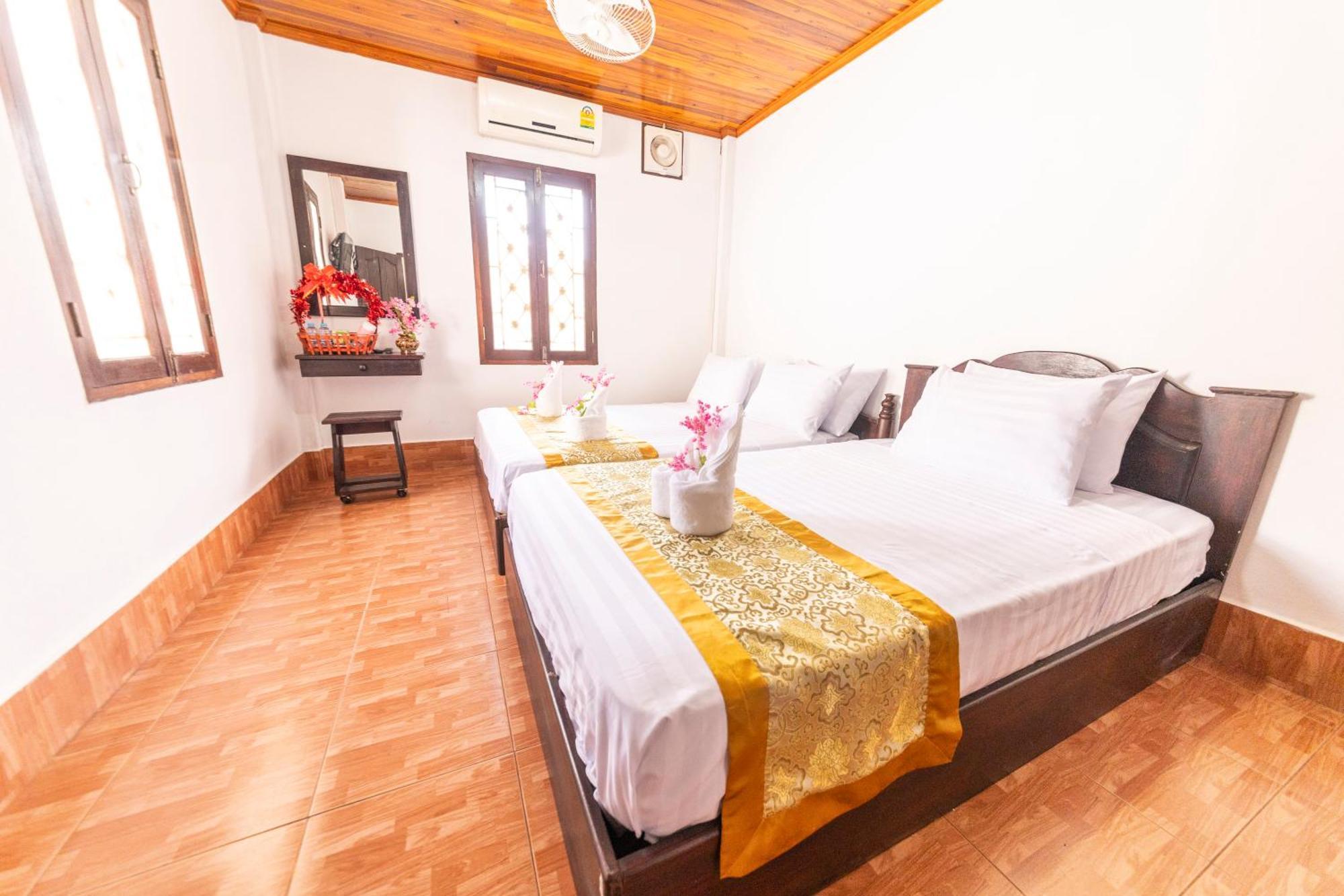 Nirasim Villa Λουάνγκ Πραμπάνγκ Εξωτερικό φωτογραφία